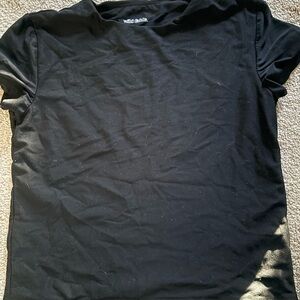 wild fable Men's Black Short Sleeve Crew Neck Tee